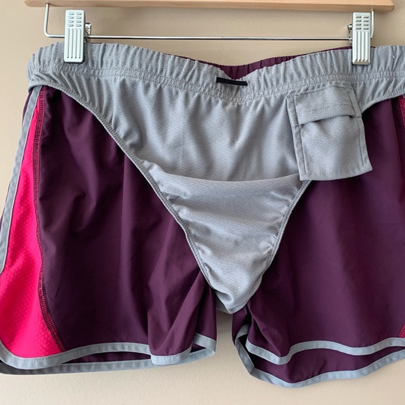 Super Comfy Patagonia Shorts - Purple & Pink - Medium - Picture 4 of 6